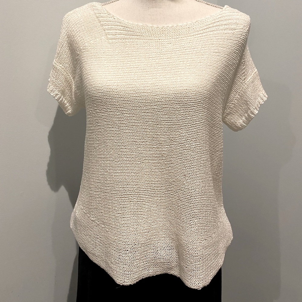 Cupio new white lightweight sweater